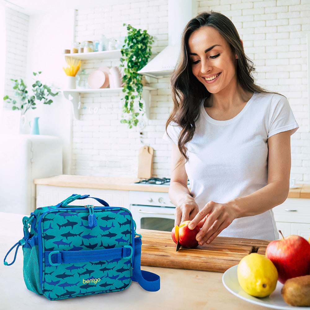 bentgo-kids-prints-lunch-box-and-lunch-bag-i9 BGPTBDL1-SHK-11.jpg